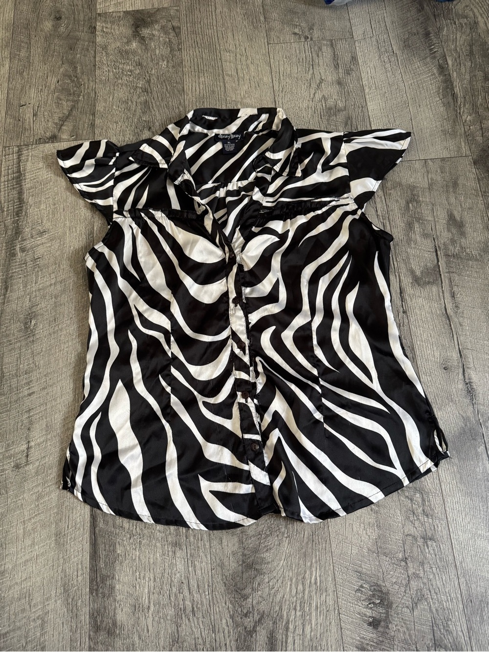 Dizzy Lizzy: Black & White Zebra Print Satin Button Front V-Neck Blouse, XL